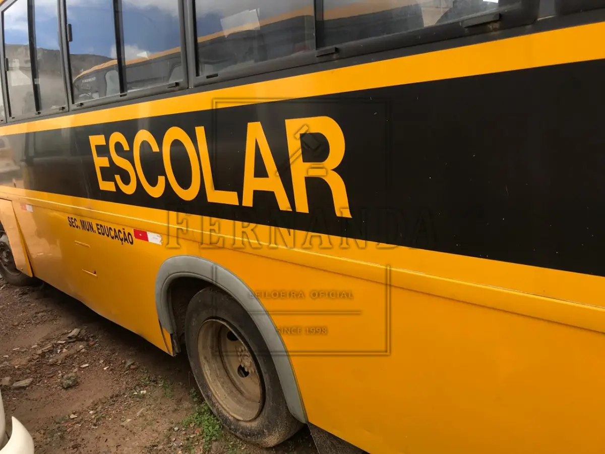 LOTE 006 - Um veículo ônibus Marcopolo/ Volare, V8 ON, 28pas, ano 2008