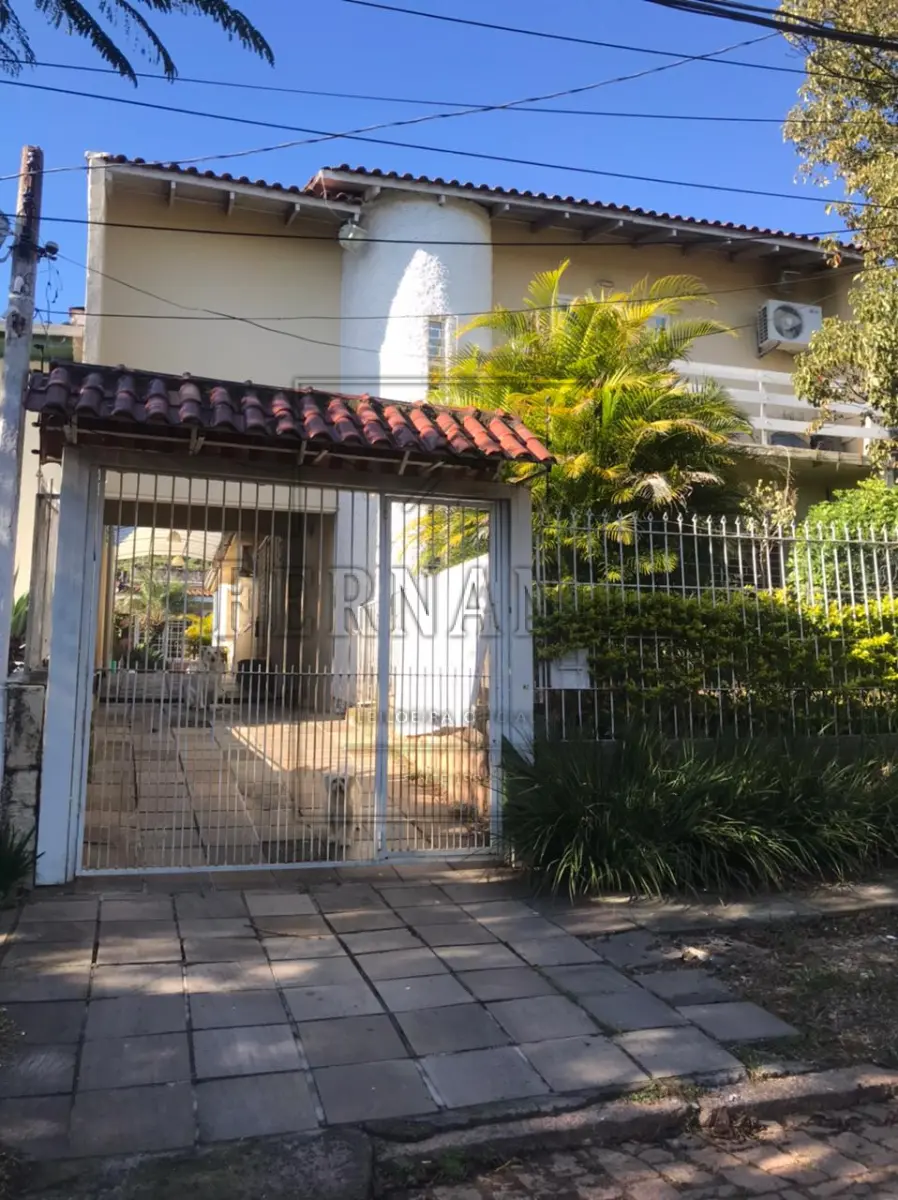 LOTE 004 - Imóvel localizado na Rua Alves Torres n°47, São Caetano, Porto Alegre/RS. Imóvel de matrícula n°75.742 do 3° Registro de Imóveis de Porto Alegre. Imóvel avaliado em R$ 600.000,00.2°Leilão. Imóvel Ocupado.