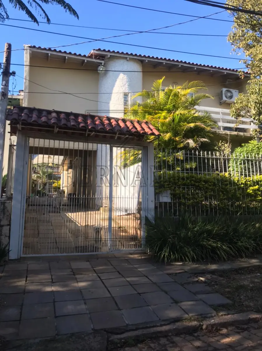 LOTE 004 - Imóvel localizado na Rua Alves Torres n°47, São Caetano, Porto Alegre/RS. Imóvel de matrícula n°75.742 do 3° Registro de Imóveis de Porto Alegre. Imóvel avaliado em R$ 600.000,00.2°Leilão. Imóvel Ocupado.