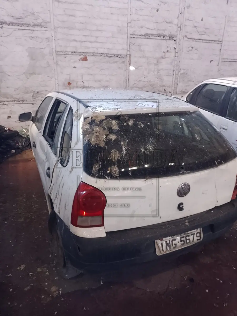 LOTE 031 - Veículo VW/Gol 1.6, ano/modelo 2006/2007, placa ING5679. Avaliado em R$ 500,00. Multas R$ 608,76