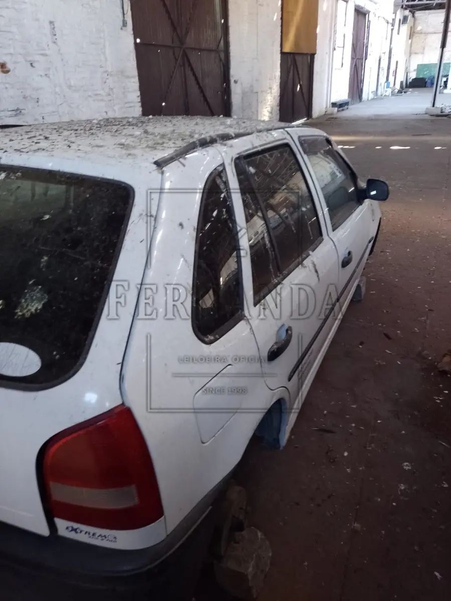 LOTE 034 - Veículo VW/Gol 1.0, ano/modelo 2004/2005, placa IMG5954. Avaliado em R$ 1.500,00.