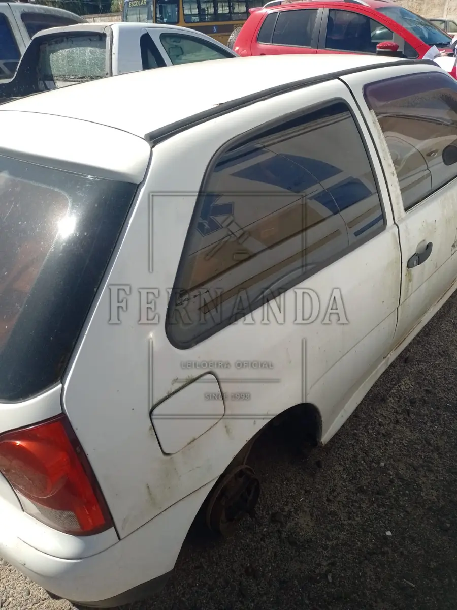 LOTE 010 - Veículo VW/ Gol 1.0 , Ano/modelo 2007/2008, Placa IOA5242. Avaliado em R$ 1.250,00.