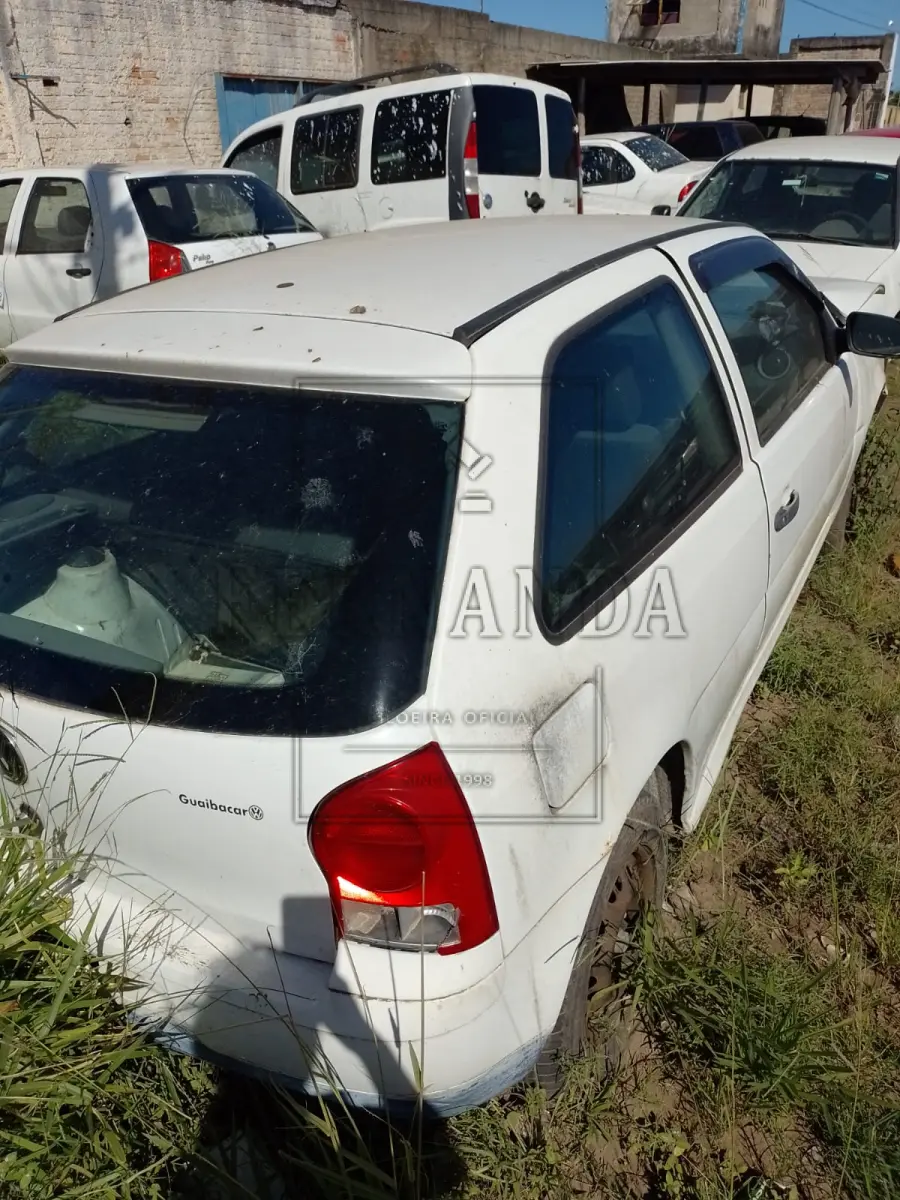 LOTE 009 - Veículo VW/ Gol 1.0 G IV, Ano/modelo 2011/2011, Placa IRQ3420. Avaliado em R$ 1.700,00.