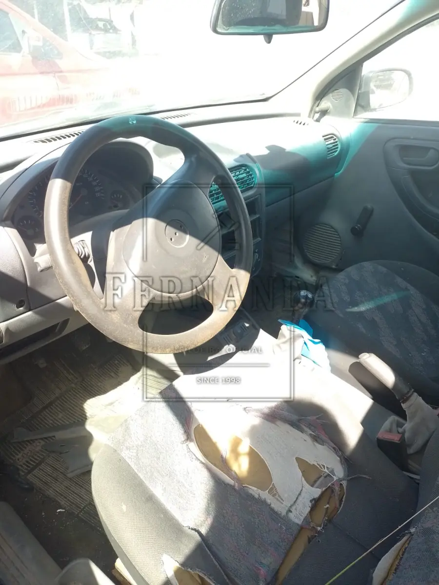 LOTE 013 - Veículo GM/ Montana Conquest, Ano/modelo 2005/2005, Placa IMP8431. Avaliado em R$ 2.600,00.