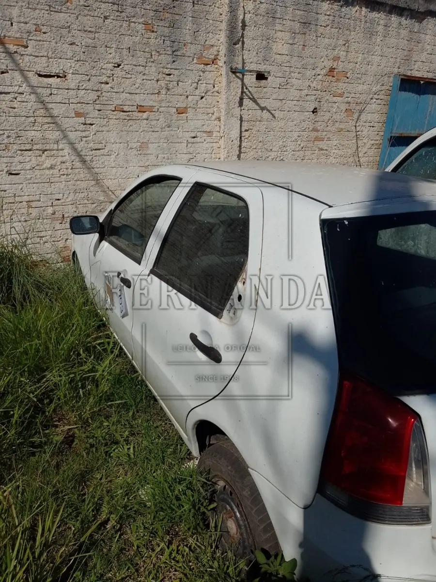 LOTE 003 - Veículo FIAT/  Palio Fire Economy, Ano/modelo 2009/2010, Placa ITR1113. Avaliado em R$ 2.600,00.