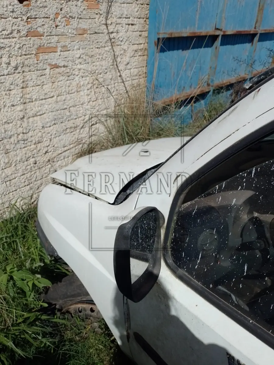 LOTE 005 - Veículo FIAT/ Doblo ELX 1.8 Flex, Ano/modelo 2008/2008, Placa IOS7151. Avaliado em R$ 3.500,00.