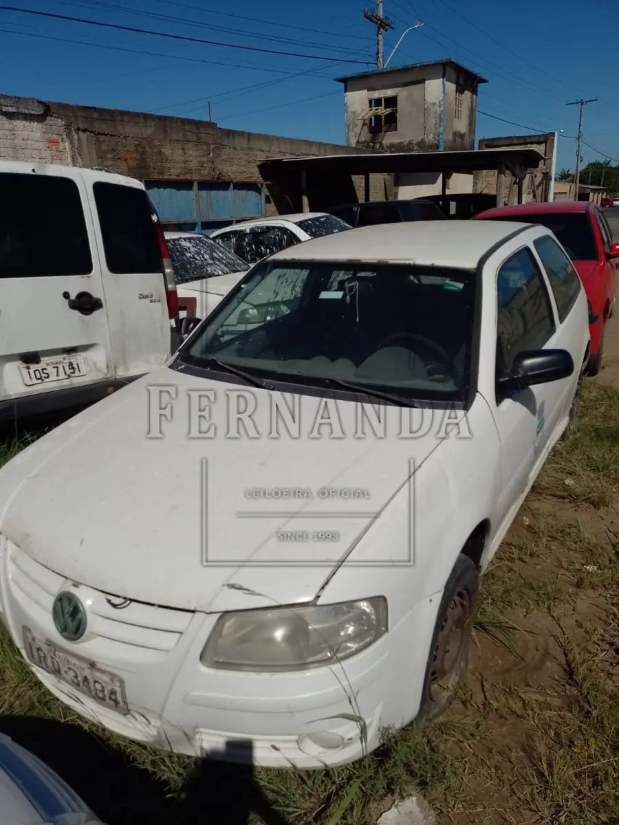 LOTE 012 - Veículo VW/ Gol 1.0 G IV, Ano/modelo 2011/2011, Placa  IRQ3484. Avaliado em R$ 2.600,00.