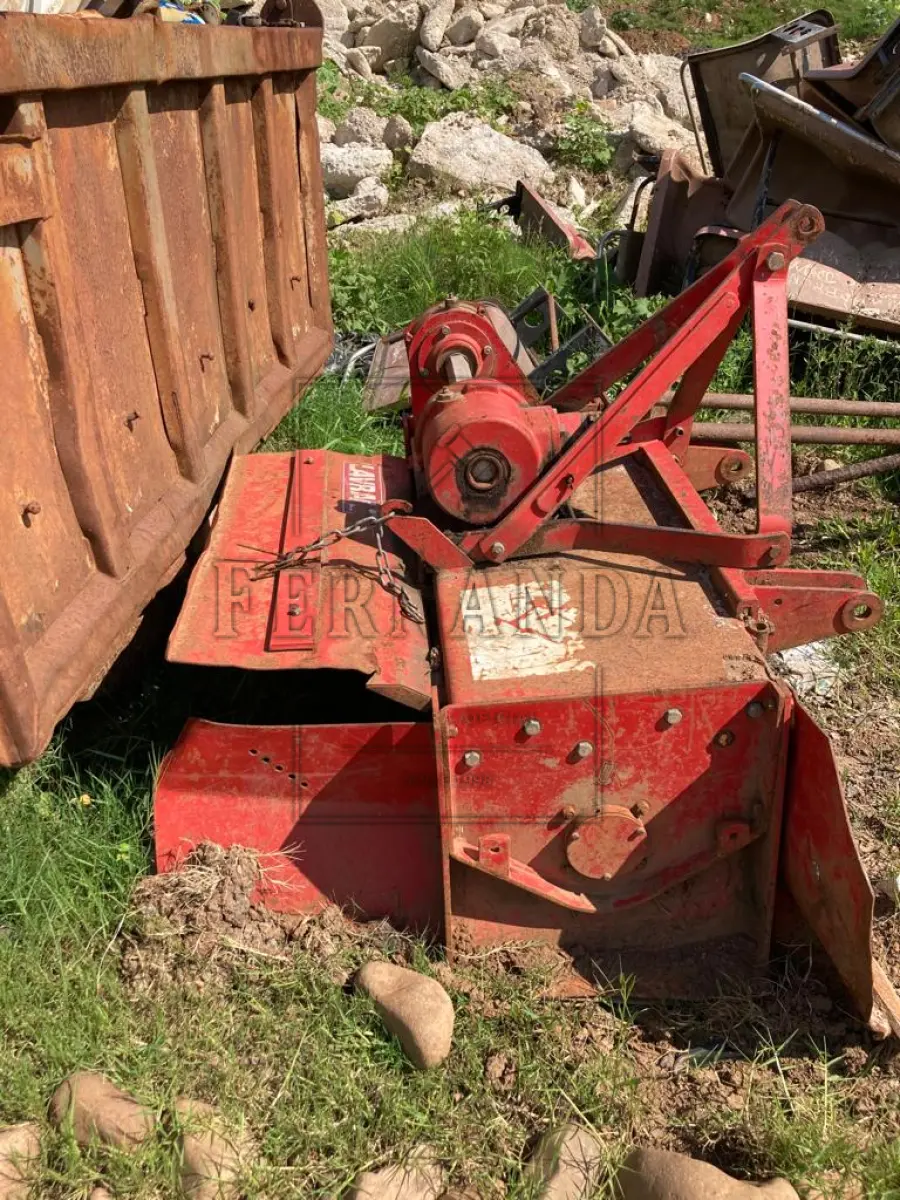 LOTE 017 - Encanteiradeira marca Lavrale. Avaliado em R$ 650,00.