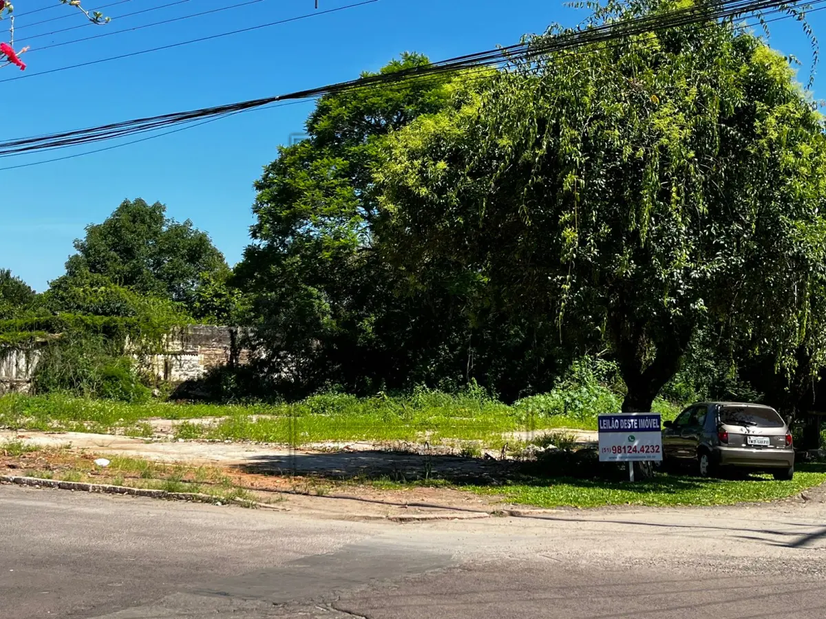 LOTE 001 - Um terreno com área de 1403,95m², localizado na Rua Rodrigues Alves, n°185, Bairro Industrial, em Novo Hamburgo. Matrícula n° 118.732. Avaliado em R$  866.040,60.