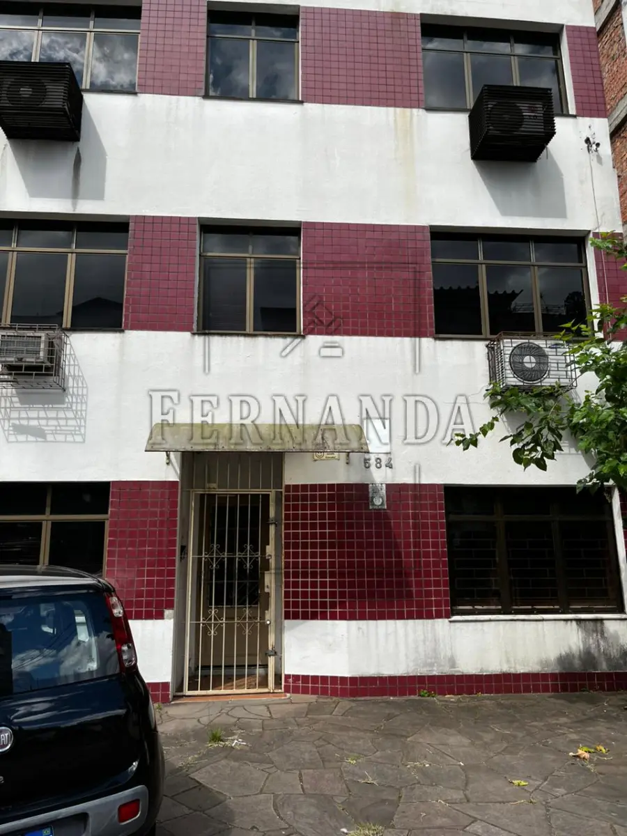LOTE 004 - Imóvel localizado na Rua Livramento n°584, bairro Santana, CEP 90640-130, Porto Alegre/RS. Matrícula n°36.674 do Registro de Imóveis da 2°Zona de Porto Alegre. Avaliado em R$ 800.000,00. 2°Leilão.