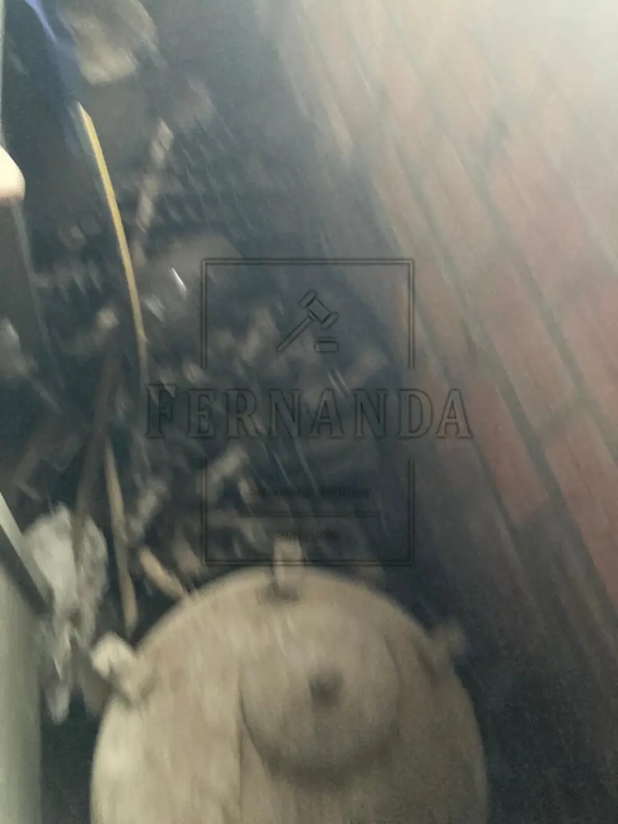 LOTE 006 - Lote de sucatas motores e transformadores. Avaliado em R$ 2.200,00.