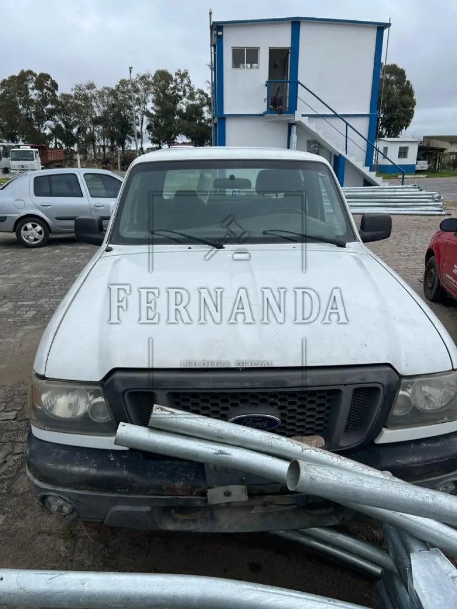 LOTE 008 - Veículo Ford Ranger XL, 13P, ano/modelo 2006/2006, placa INM4850. Avaliado em R$ 3.000,00.