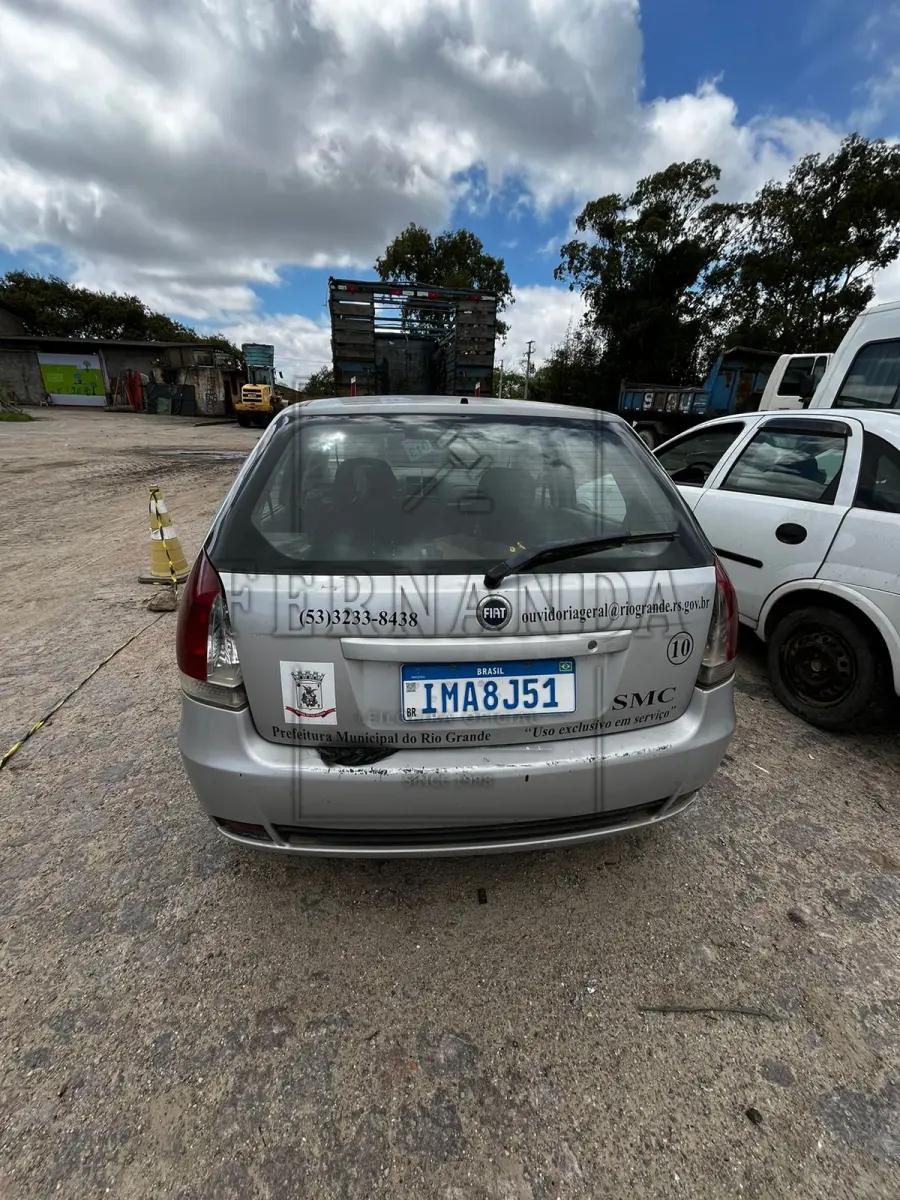 LOTE 013 - FIAT PALIO, ANO/MODELO 2004/2004, PLACA IMA8J51. AVALIADO EM R$ 2.600,00
