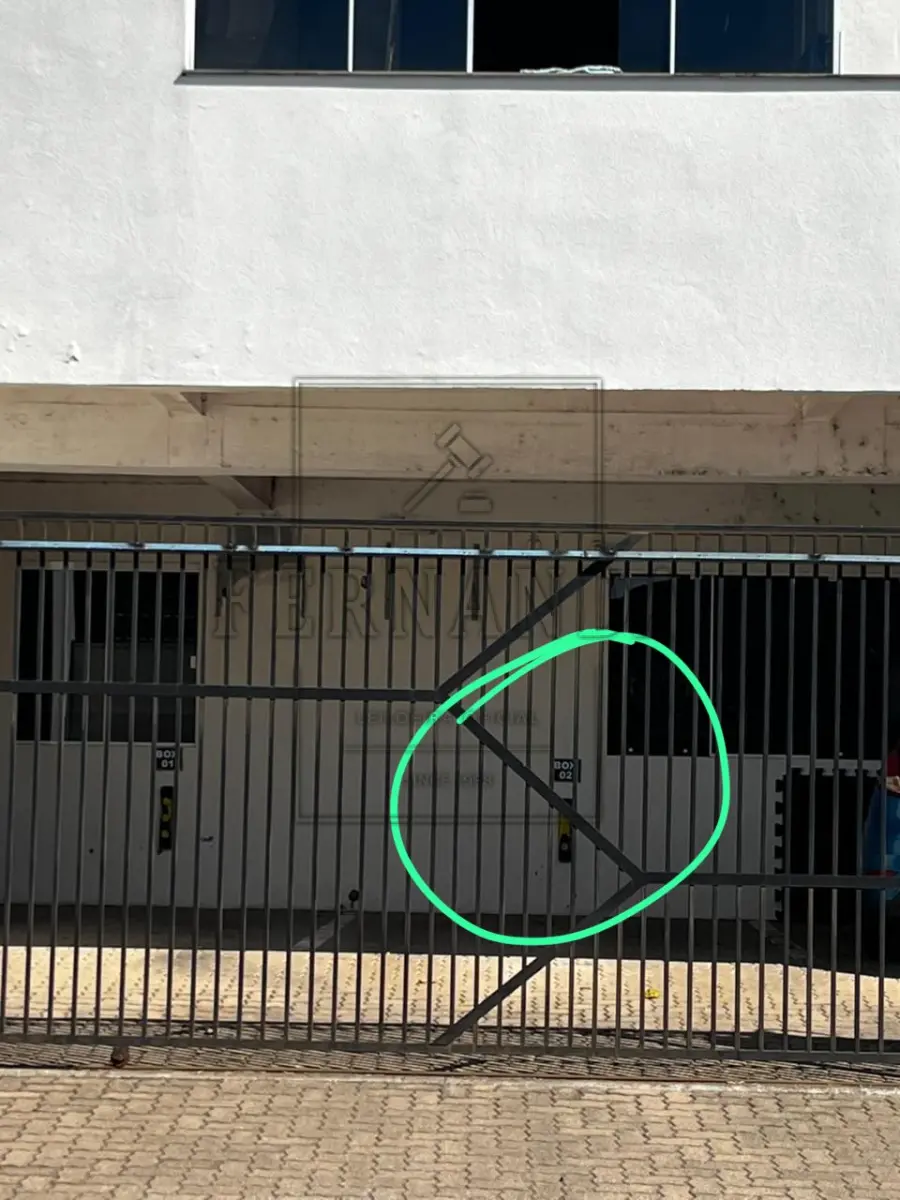 LOTE 004 - MONTENEGRO/RS - Box 02 do Edifício Feron, Rua Bento Gonçalves, 1510,  Montenegro/RS. Imóvel matricula nº 51.121. Avaliado em R$ 30.000,00. 2° Leilão.