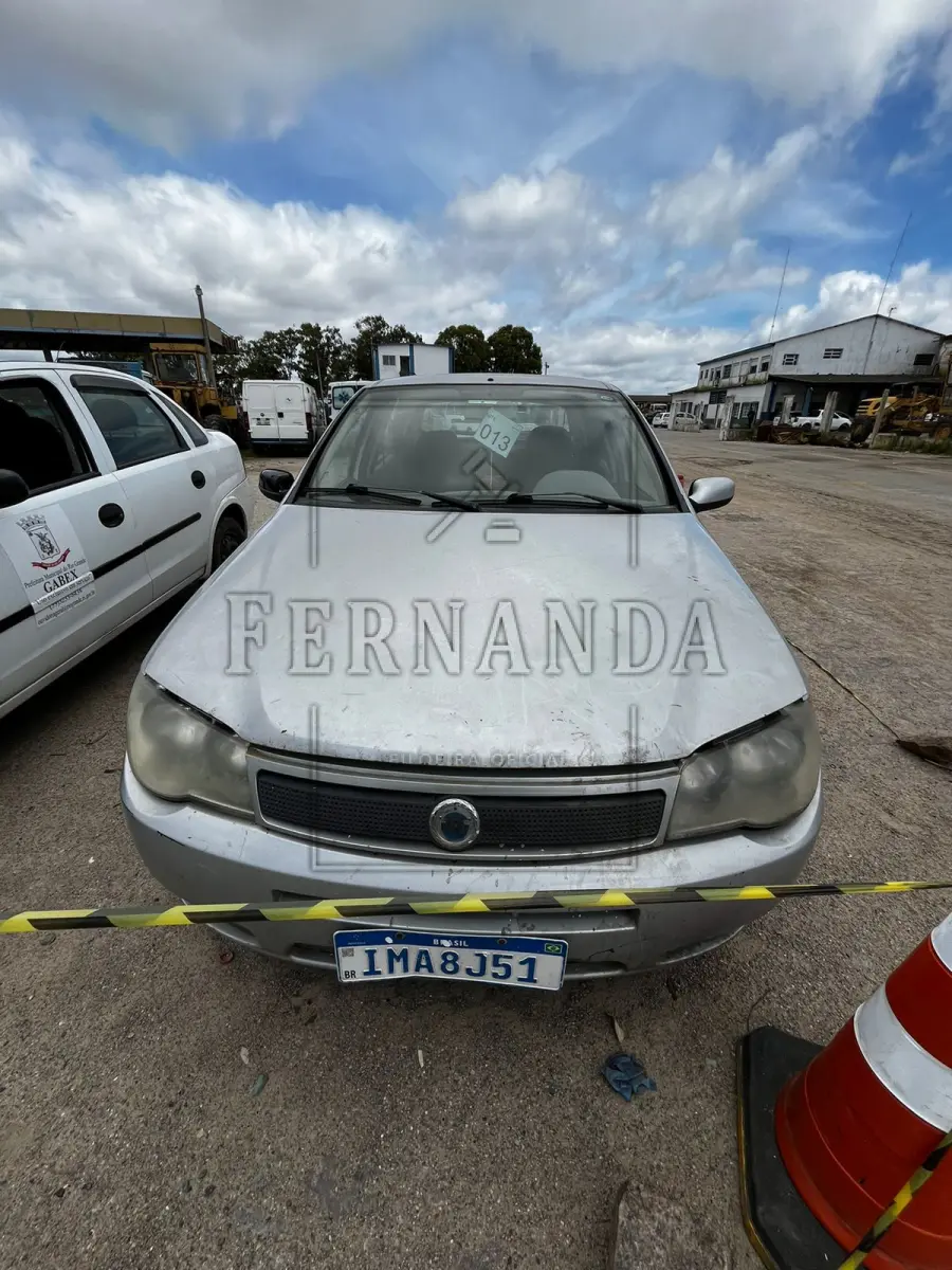 LOTE 013 - FIAT PALIO, ANO/MODELO 2004/2004, PLACA IMA8J51. AVALIADO EM R$ 2.600,00