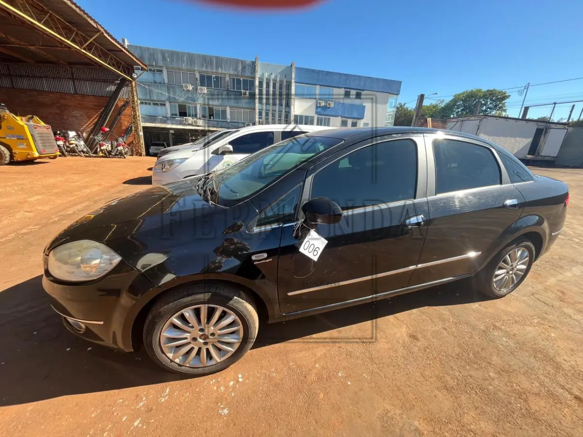 LOTE 006 - FIAT LINEA ESSENCE1.8 DUALOGIC, ANO 2013 PLACAS IUK-5837, renavam 00543402347, avaliação R$ 16.200,00