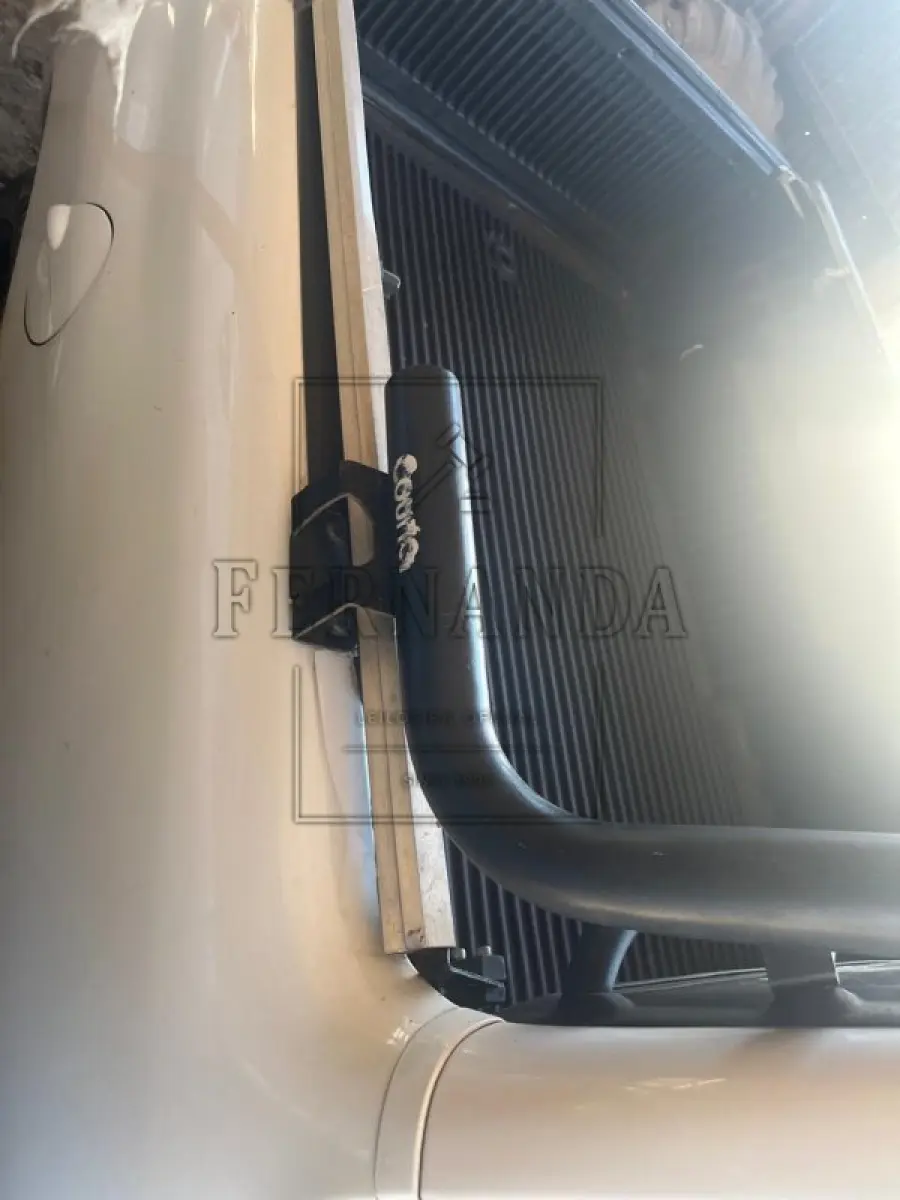 LOTE 001 - Veículo Ford Courier L 1.6 Flex, placa IUC1713. Avaliado em R$ 34.000,00.