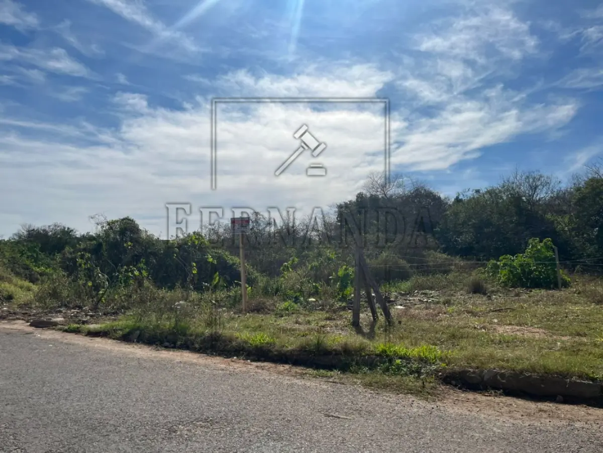 LOTE 005 - MONTENEGRO/RS: Terreno, sem benfeitorias, com área superficial de 360,00m². Imóvel de Matrícula n° 35.499 do Cartório de Registro de Imóveis de Montenegro.  Avaliado em R$ 100.000,00. 1° Leilão