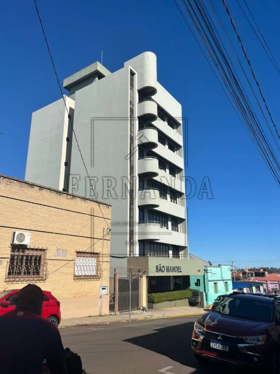 LOTE 001 - ALEGRETE/RS: Sala Comercial n°402, localizada na Rua Gen. Vasco Alves, nº 431/402, Centro, Alegrete/RS. Matrícula n° 18.313. Avaliada em R$ 188.100,00.