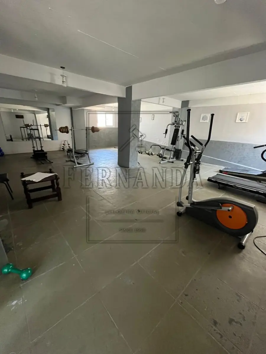LOTE 002 - CANOAS/RS - Apartamento 1201 e 1301 (triplex), localizado na Rua General Salustiano n°452, Edifício Los Angeles, Canoas/RS. Área privativa de 412m². Matrícula n° 42.011 do Registro de Imóveis de Canoas. Avaliado em R$ 2.100.000,00. 1° Leilão.