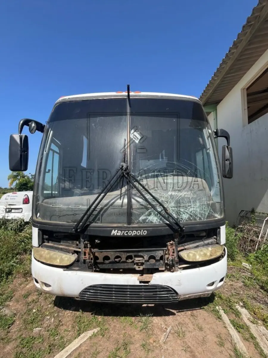 LOTE 001 - VEÍCULO ÔNIBUS, MARCA MBENZ/MPOLO VIAGGIO R, LOTAÇÃO 50P, DIESEL, POTÊNCIA/CILINDRADA 211CV, Renavan 00769163491,PLACAS HPE 0933, ANO E MODELO 2001/2001, COR BRANCA. AVALIADO EM 20.000,00.