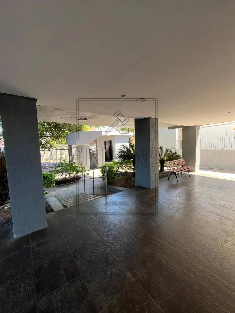 LOTE 002 - CANOAS/RS - Apartamento 1201 e 1301 (triplex), localizado na Rua General Salustiano n°452, Edifício Los Angeles, Canoas/RS. Área privativa de 412m². Matrícula n° 42.011 do Registro de Imóveis de Canoas. Avaliado em R$ 2.100.000,00. 1° Leilão.