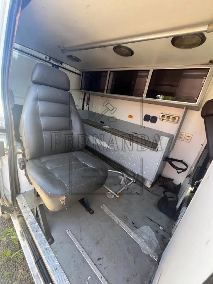 LOTE 011 - FIAT DUCATO CARGO, PLACAS IMS1426, ANO 2006, RENAVAM 86607779-0 VALOR MÍNIMO DO LOTE: R$ 9.800,00 (NOVE MIL E OITOCENTOS REAIS).