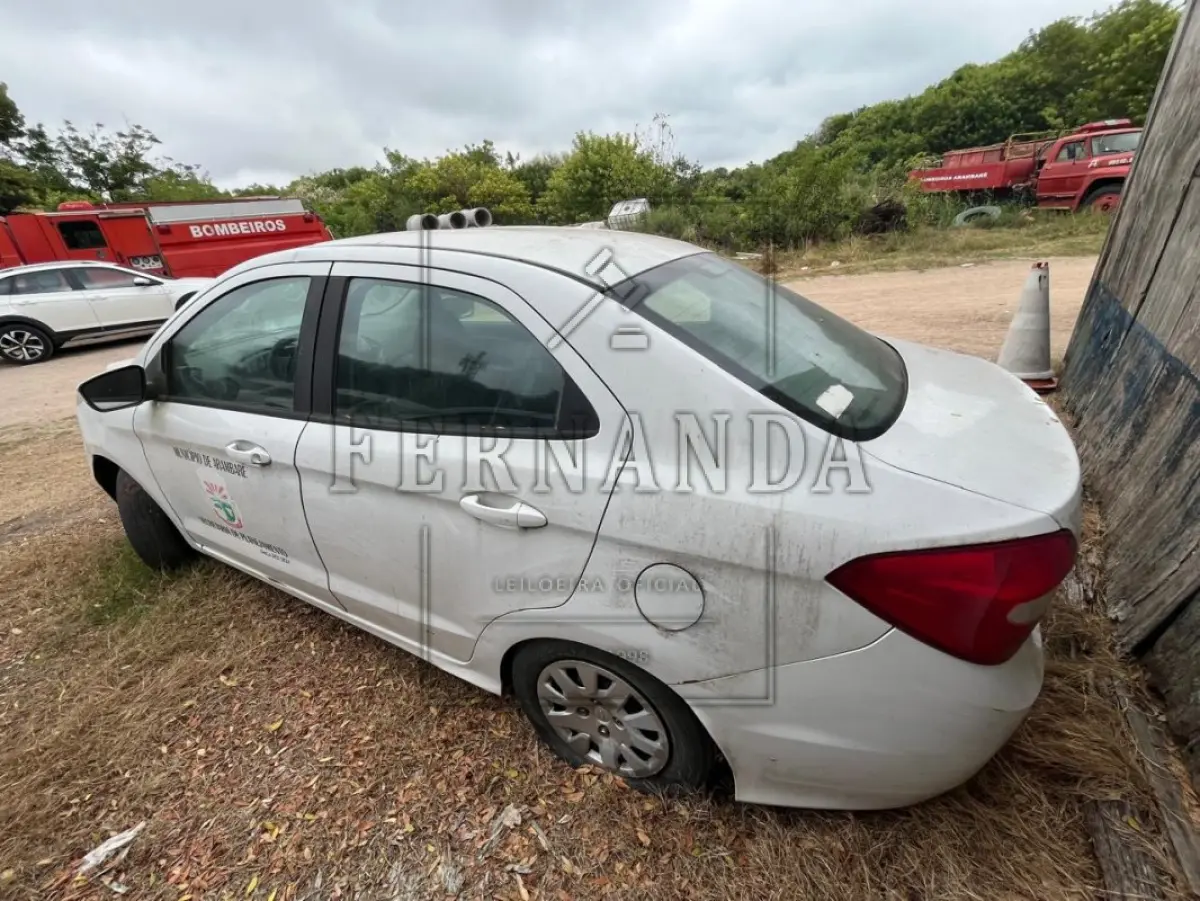LOTE 006 - FORD KA SE 1.5 SD, placa IXA2423, renavam 01074260314, ano/modelo 2015/2016 R$ 18.500,00