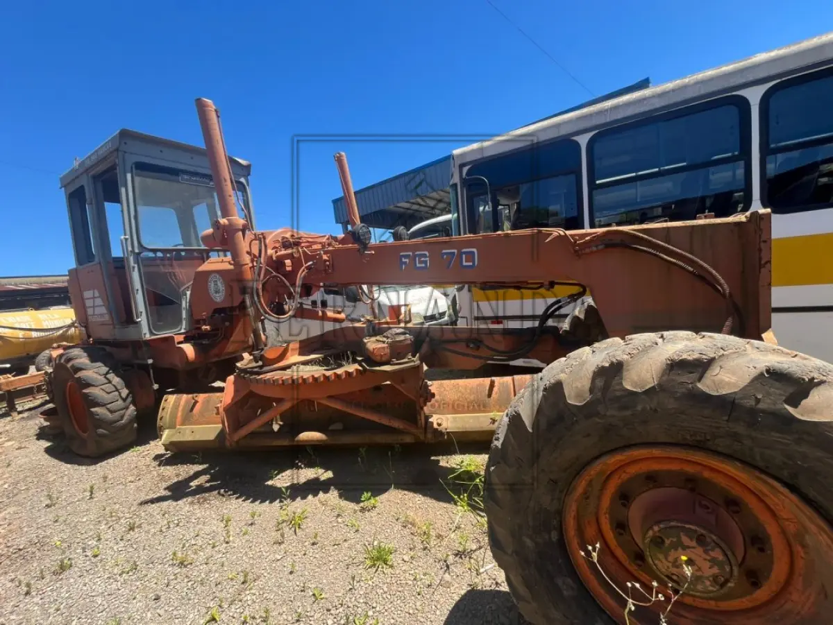 LOTE 009