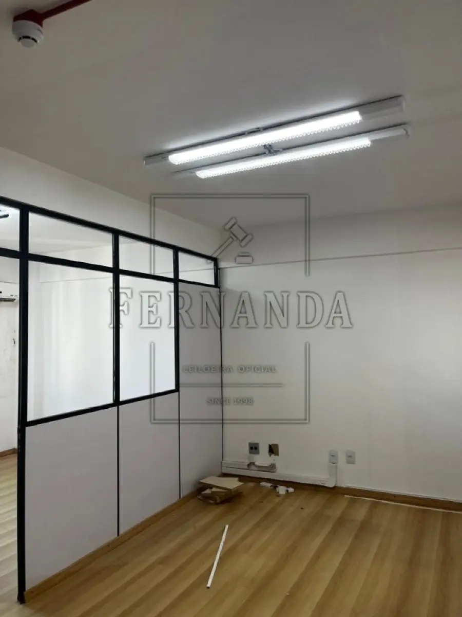 LOTE 002 - Sala Comercial Av. Presidente Vargas, nº 2135/503 - Centro - Santa Maria/RS  Matrícula nº 78.048 R$ 198.750,00.