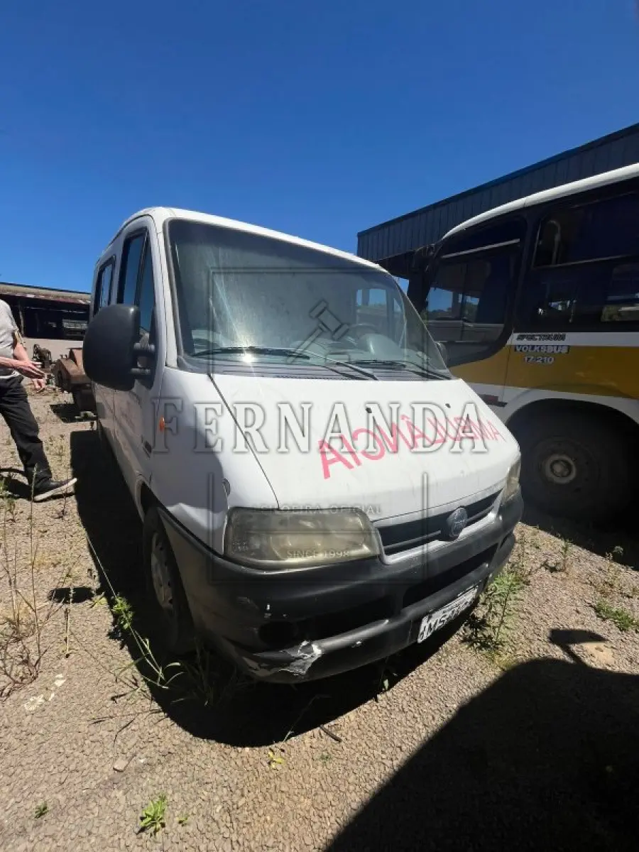 LOTE 011 - FIAT DUCATO CARGO, PLACAS IMS1426, ANO 2006, RENAVAM 86607779-0 VALOR MÍNIMO DO LOTE: R$ 9.800,00 (NOVE MIL E OITOCENTOS REAIS).