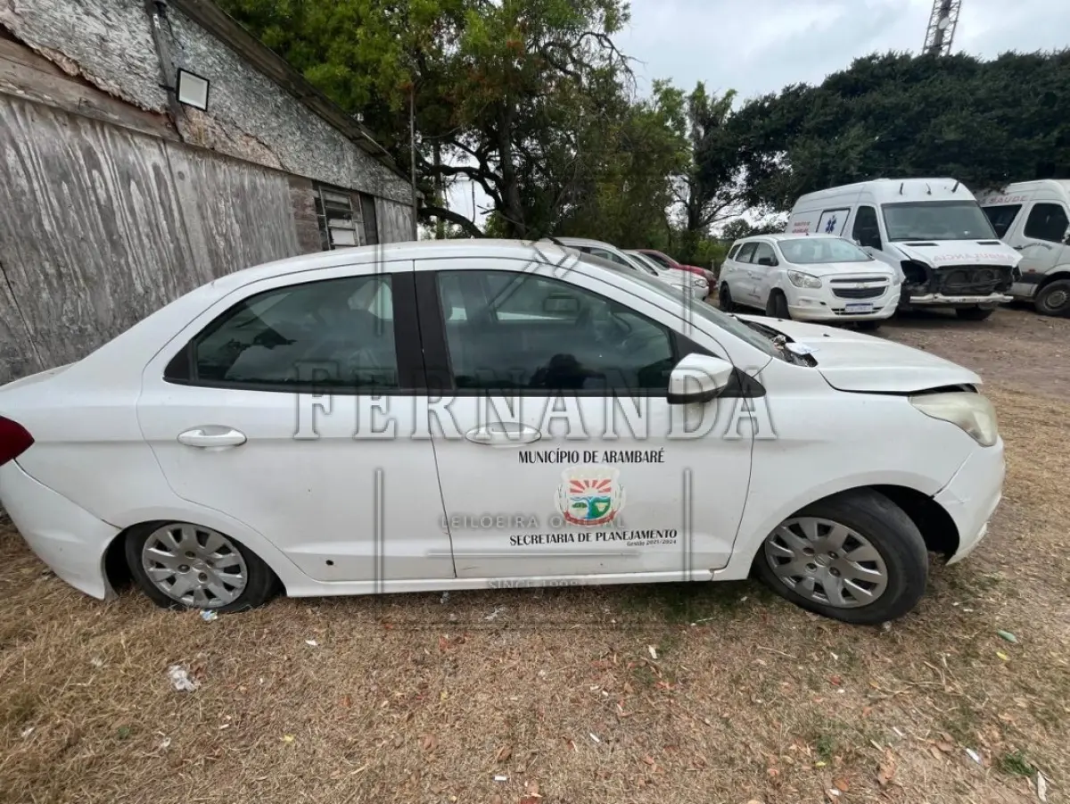 LOTE 006 - FORD KA SE 1.5 SD, placa IXA2423, renavam 01074260314, ano/modelo 2015/2016 R$ 18.500,00