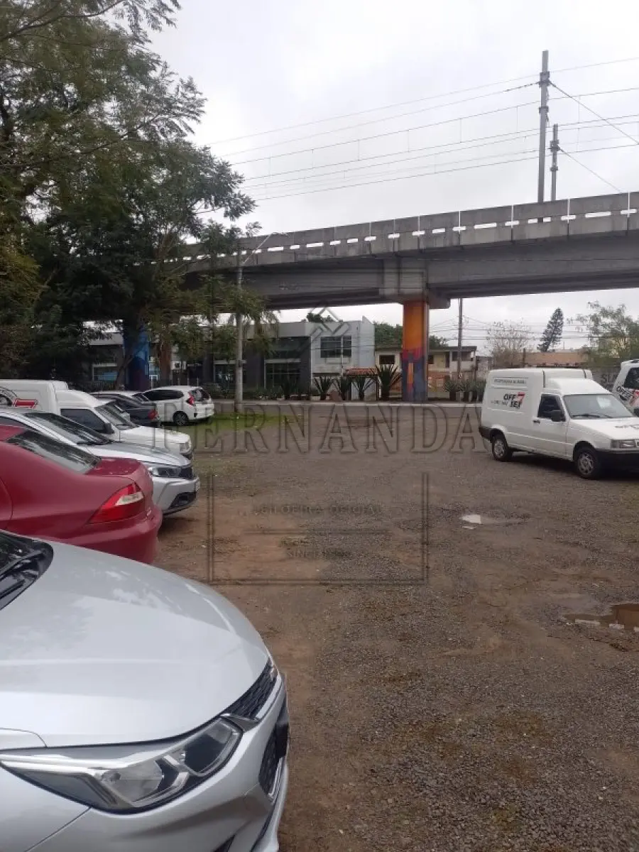 LOTE 002 - NOVO HAMBURGO -Imóvel Localizado na Av. Nações Unidas, s/n, Industrial. Imóvel com 1.145,51m². Desocupado. Matrícula n°117985. Avaliado em R$ 822.785,47.