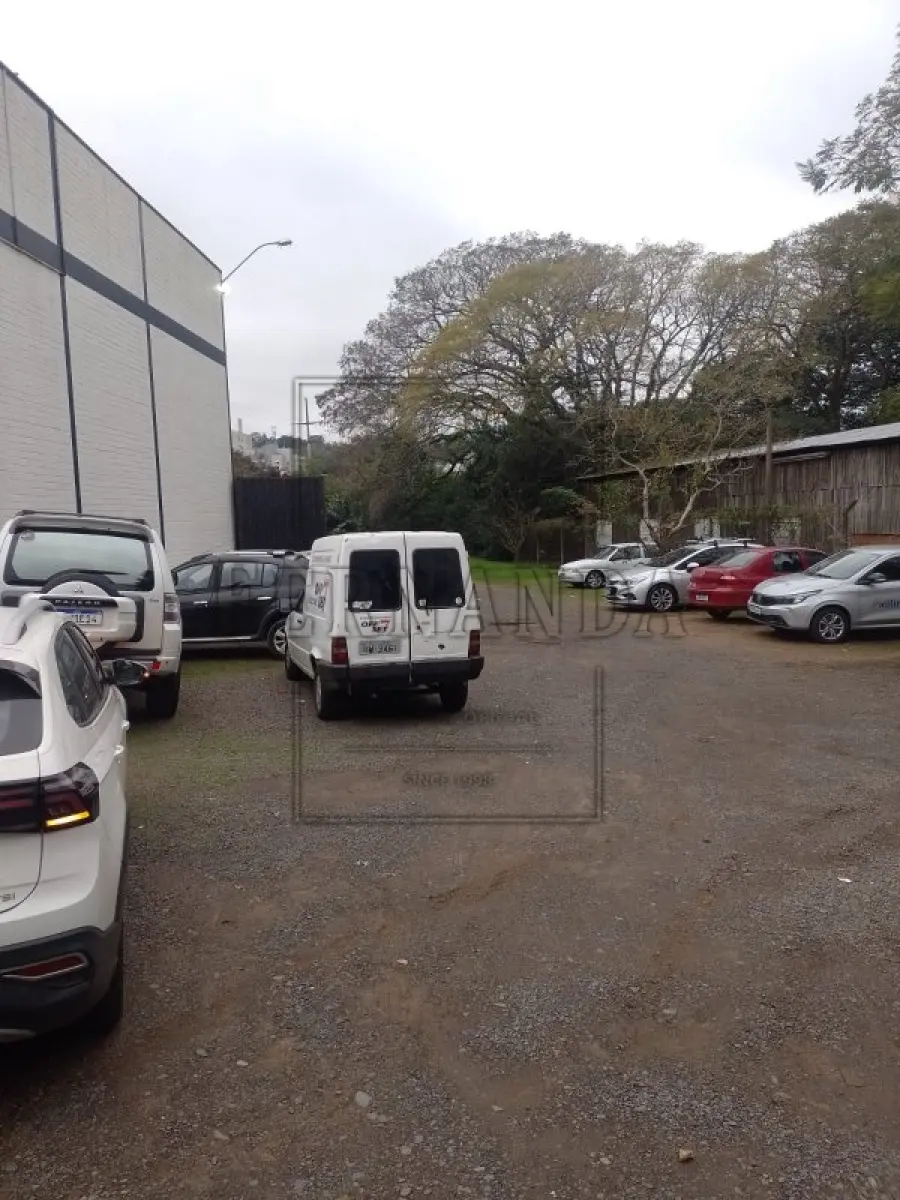 LOTE 002 - NOVO HAMBURGO -Imóvel Localizado na Av. Nações Unidas, s/n, Industrial. Imóvel com 1.145,51m². Desocupado. Matrícula n°117985. Avaliado em R$ 822.785,47.