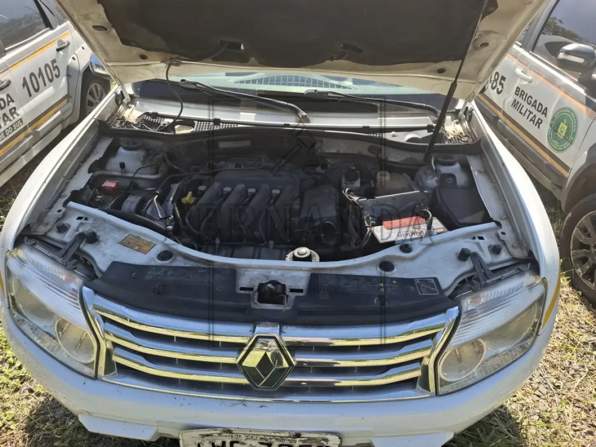 LOTE 004 - VEÍCULO RENAULT/DUSTER 16 D 4X2, PLACA: IWC7253, ANO: 2014