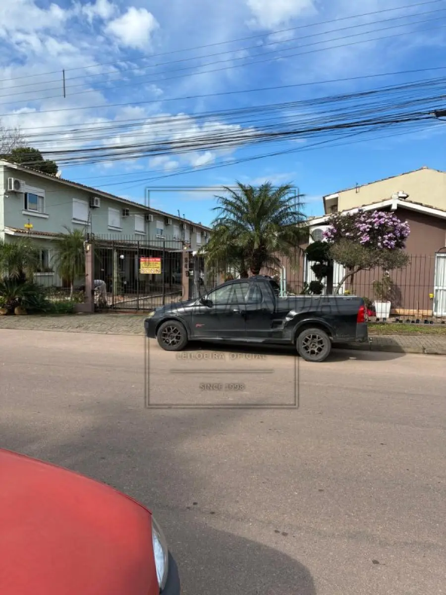 LOTE 001 - PORTO ALEGRE - UNIDADE PRIVATIVA 30, do CONDOMÍNIO RESIDENCIAL VICTÓRIA, casa de alvenaria, área privativa de 97,20m², localizado na Rua Dorival Castilho Machado,94, Aberta dos Morros - Porto Alegre/RS, Matrícula nº 143.293 do RI da 3ª Zona de Porto Alegre/RS. Avaliada em R$ 288.000,00.