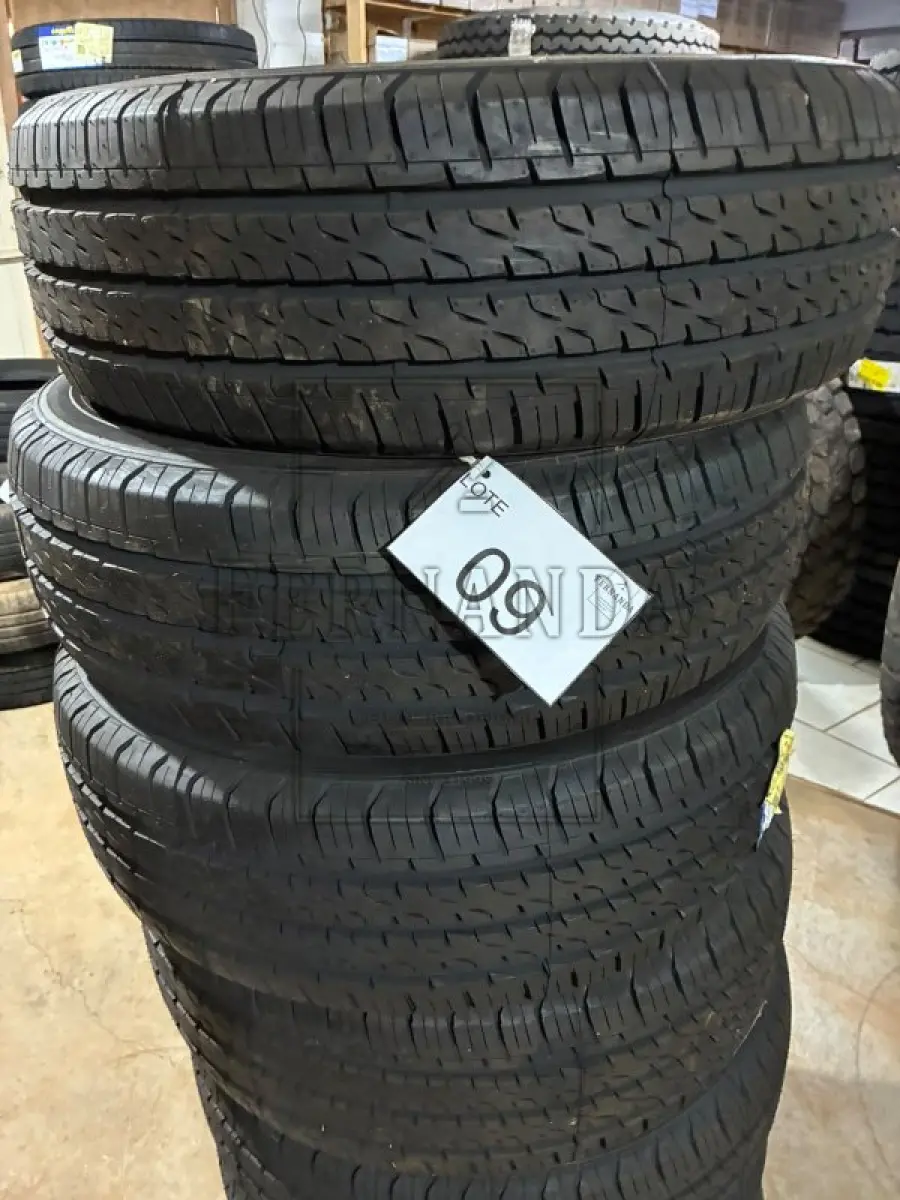 LOTE 009 - Lote com 7 (sete) pneus novos MASSIMO 225/70 R15 DUREVO V1. Avaliado em R$ 280,00.