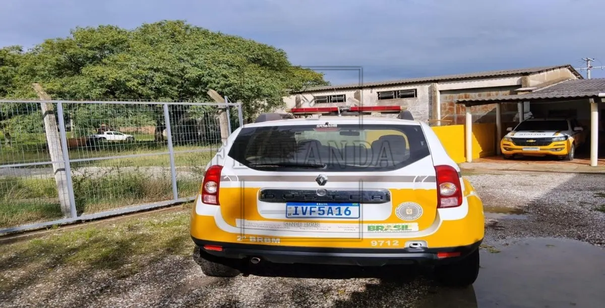 LOTE 001 - VEÍCULO RENAULT/DUSTER 16 E 4X2, PLACA IVF5A16, ANO 2013