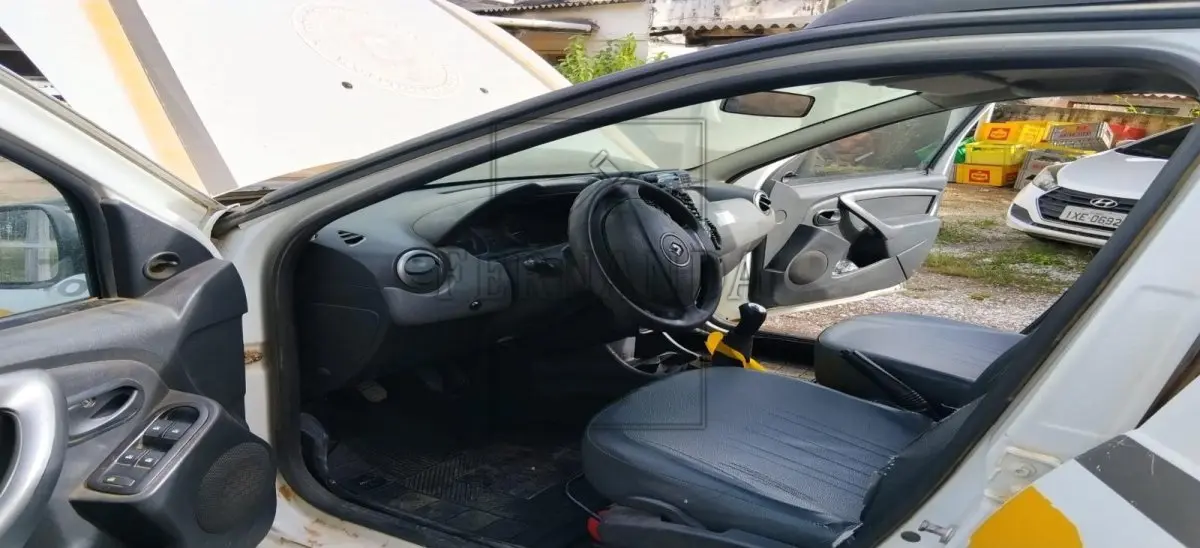 LOTE 001 - VEÍCULO RENAULT/DUSTER 16 E 4X2, PLACA IVF5A16, ANO 2013