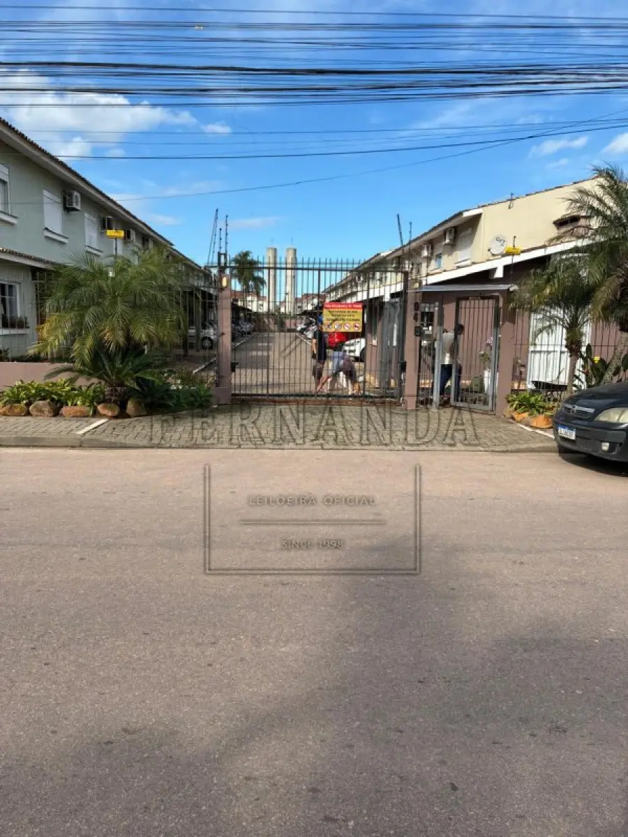 LOTE 001 - PORTO ALEGRE - UNIDADE PRIVATIVA 30, do CONDOMÍNIO RESIDENCIAL VICTÓRIA, casa de alvenaria, área privativa de 97,20m², localizado na Rua Dorival Castilho Machado,94, Aberta dos Morros - Porto Alegre/RS, Matrícula nº 143.293 do RI da 3ª Zona de Porto Alegre/RS. Avaliada em R$ 288.000,00.