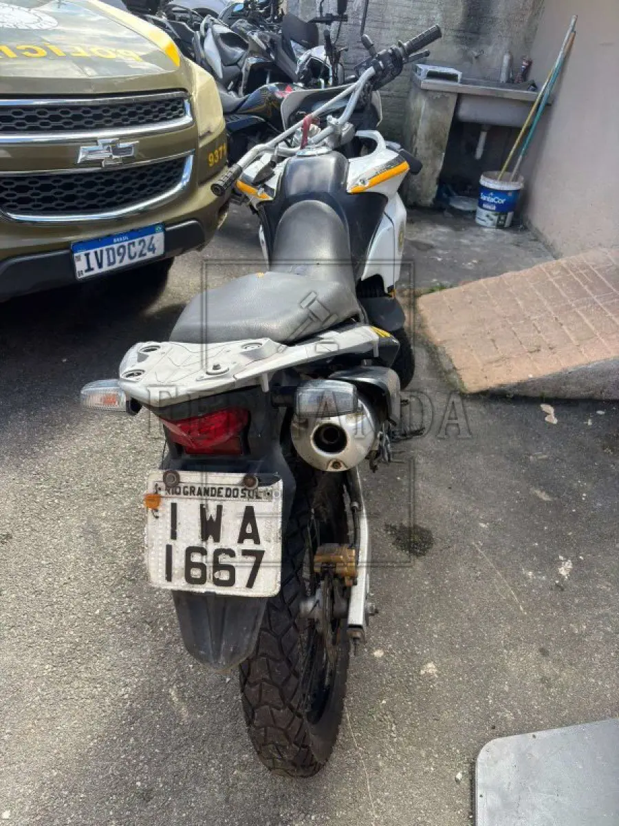 LOTE 020 - VEÍCULO HONDA/XRE 300, PLACA: IWA1667, ANO: 2014