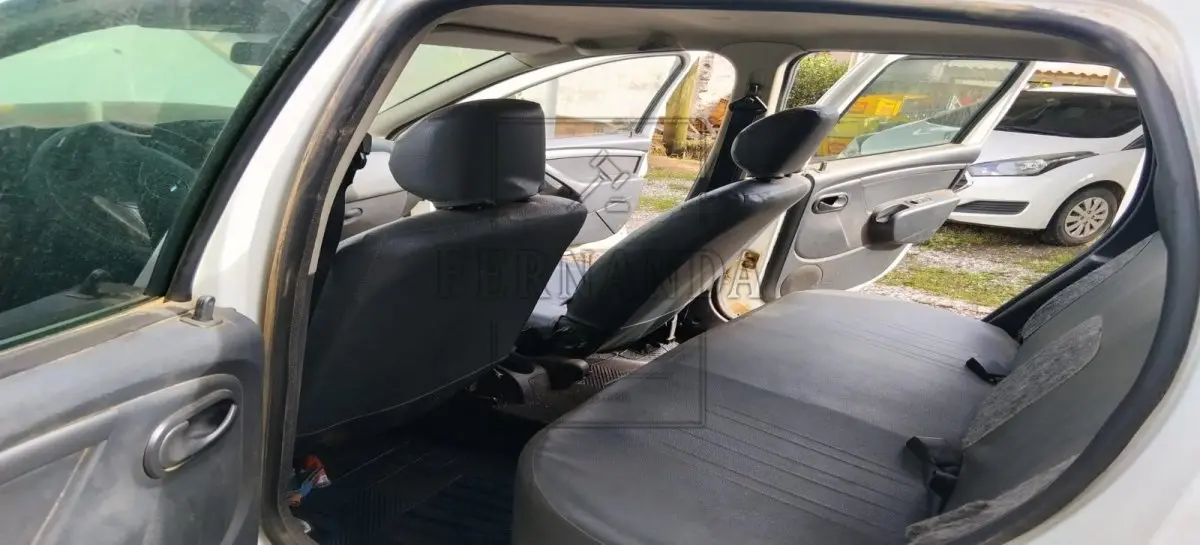 LOTE 001 - VEÍCULO RENAULT/DUSTER 16 E 4X2, PLACA IVF5A16, ANO 2013