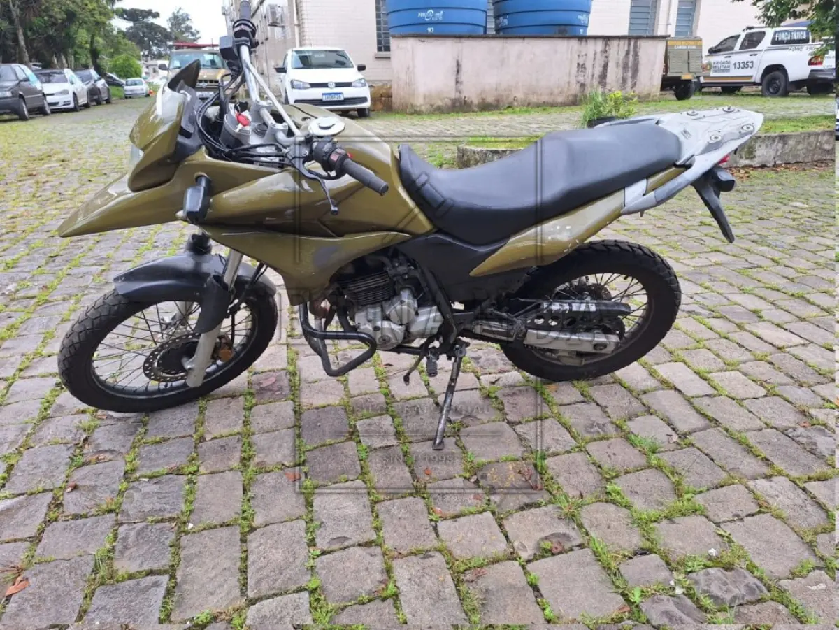 LOTE 010 - VEÍCULO HONDA/XRE 300, PLACA: JBM3857, ANO: 2012