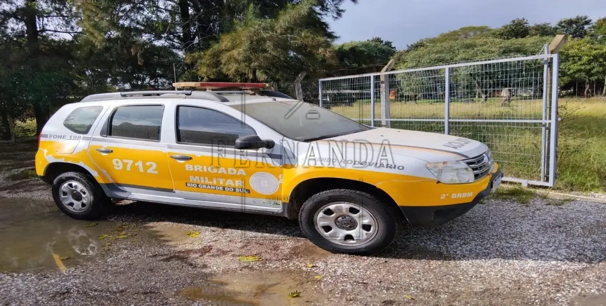 LOTE 001 - VEÍCULO RENAULT/DUSTER 16 E 4X2, PLACA IVF5A16, ANO 2013