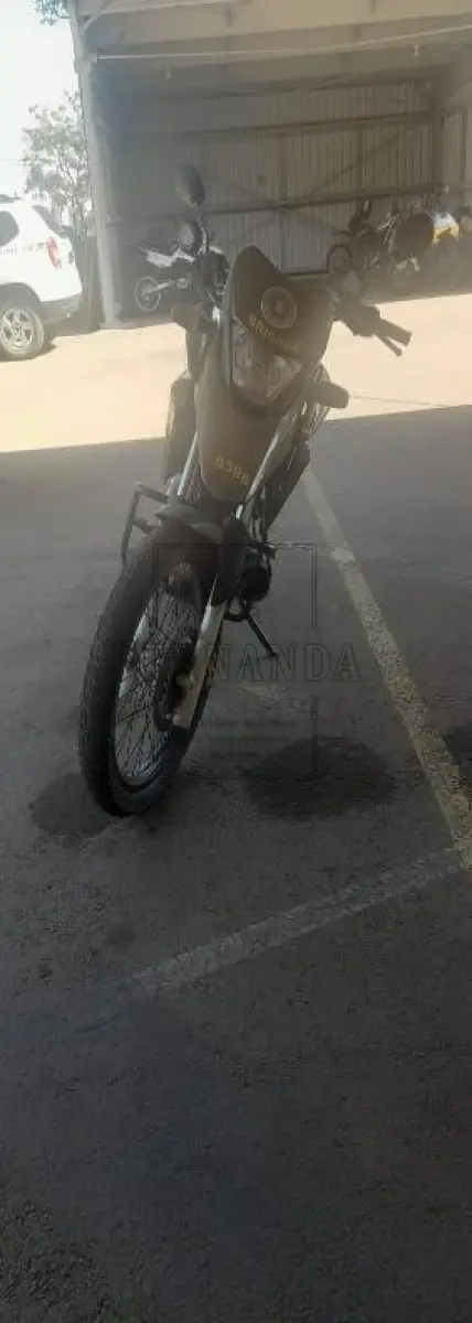 LOTE 002 - VEÍCULO HONDA/XRE 300, PLACA: IVA0580, ANO 2013