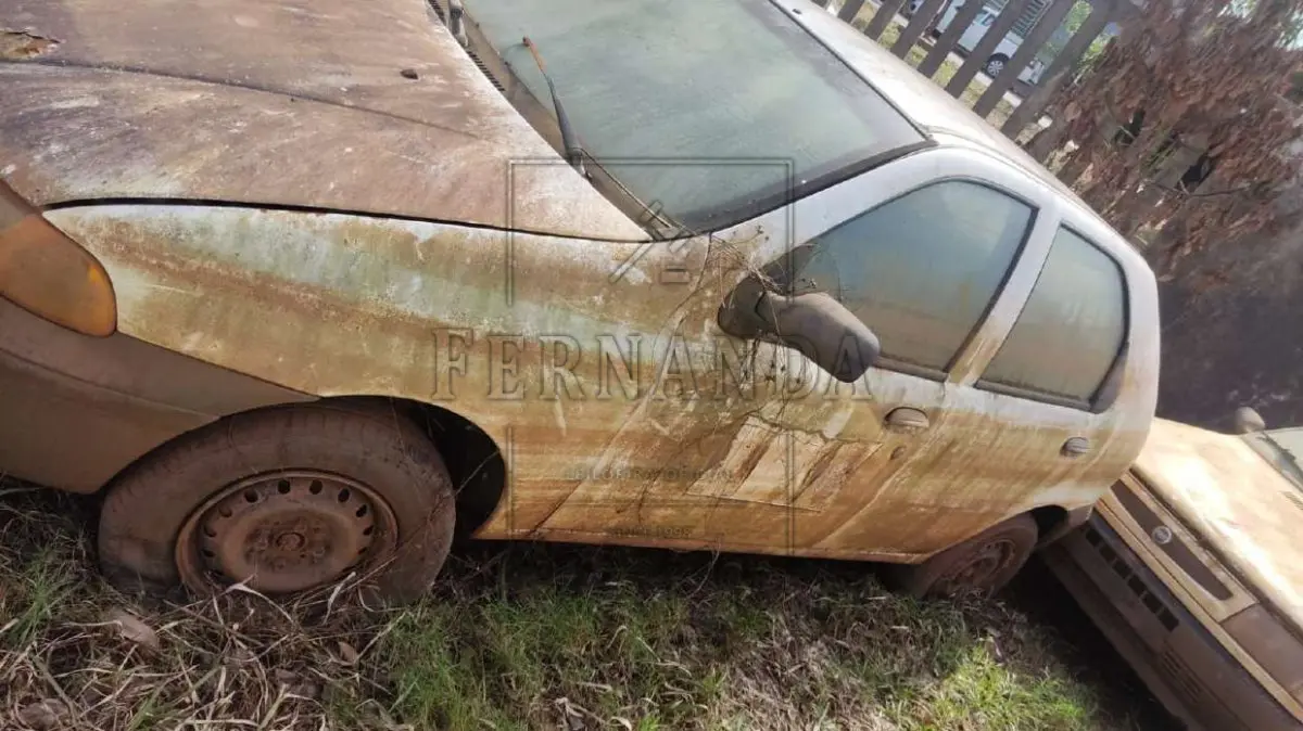 LOTE 015 - VEÍCULO FIAT/PALIO YOUNG, PLACA: IKD5508, ANO: 2001