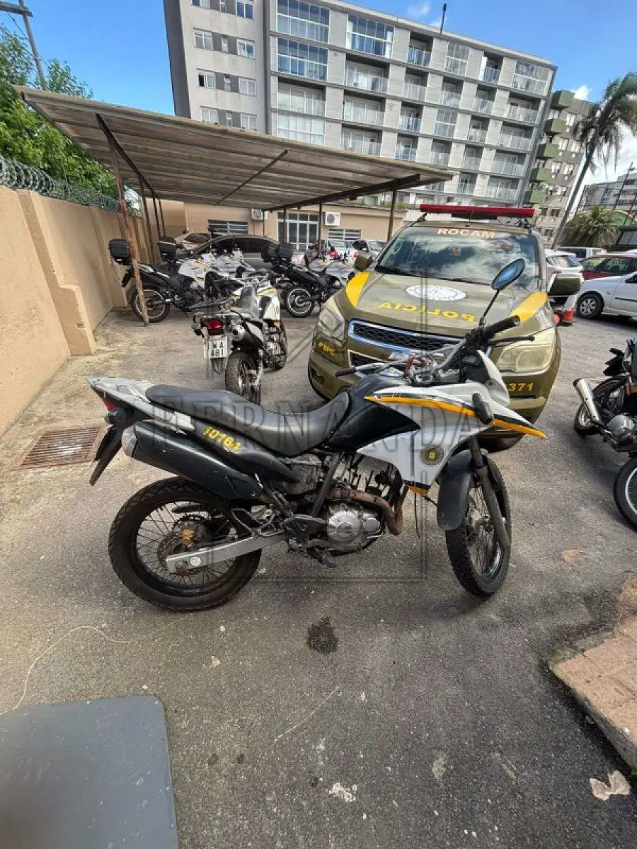 LOTE 020 - VEÍCULO HONDA/XRE 300, PLACA: IWA1667, ANO: 2014
