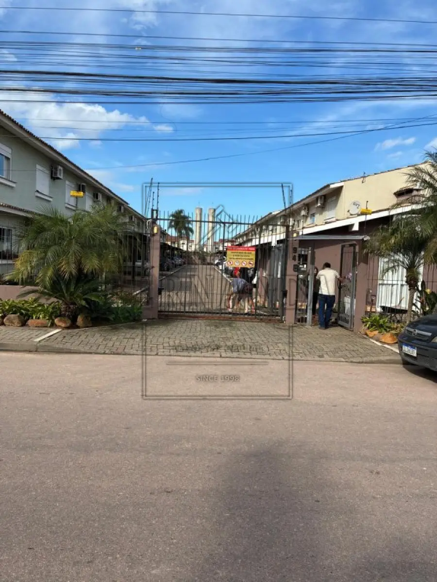 LOTE 001 - PORTO ALEGRE - UNIDADE PRIVATIVA 30, do CONDOMÍNIO RESIDENCIAL VICTÓRIA, casa de alvenaria, área privativa de 97,20m², localizado na Rua Dorival Castilho Machado,94, Aberta dos Morros - Porto Alegre/RS, Matrícula nº 143.293 do RI da 3ª Zona de Porto Alegre/RS. Avaliada em R$ 288.000,00.