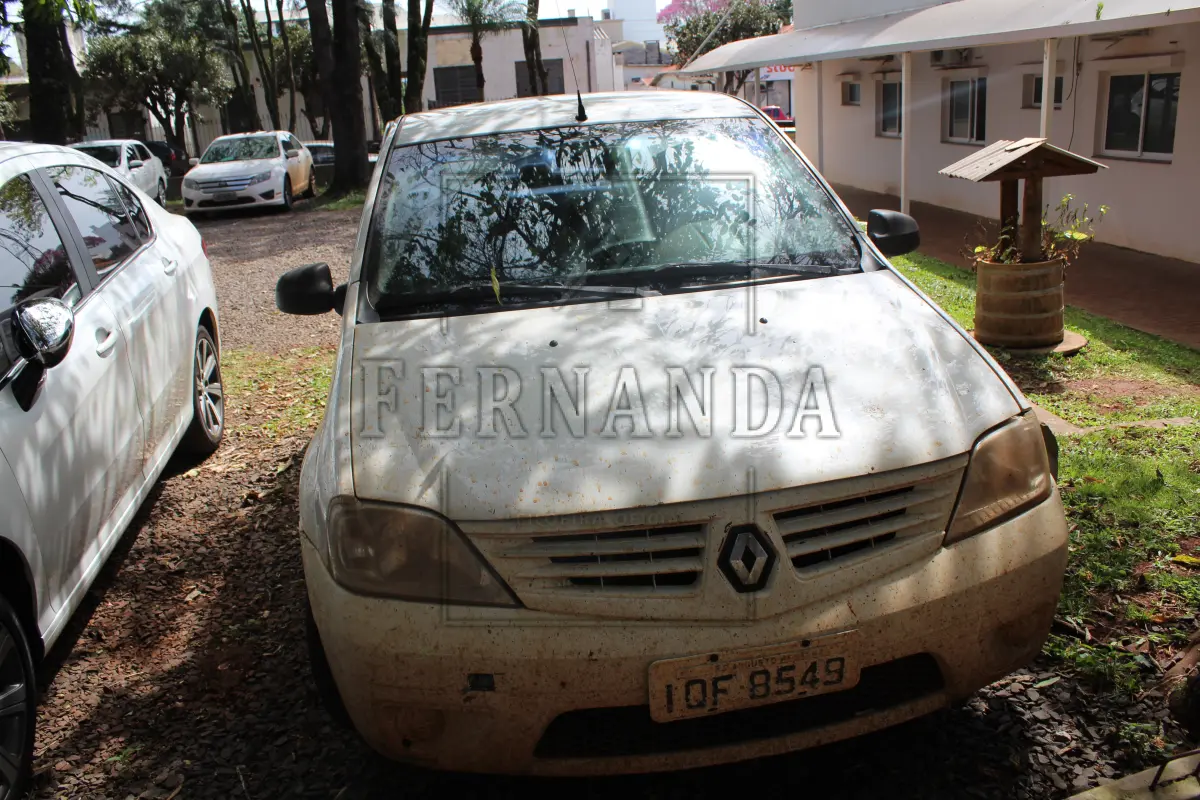 LOTE 003 - Automóvel  Logam Expression 1.6 Flex, quatro portas, quatro cilindros, ano 2009 modelo 2010, placa IOF8549, Chassi 93YLSR7AHAJ344762