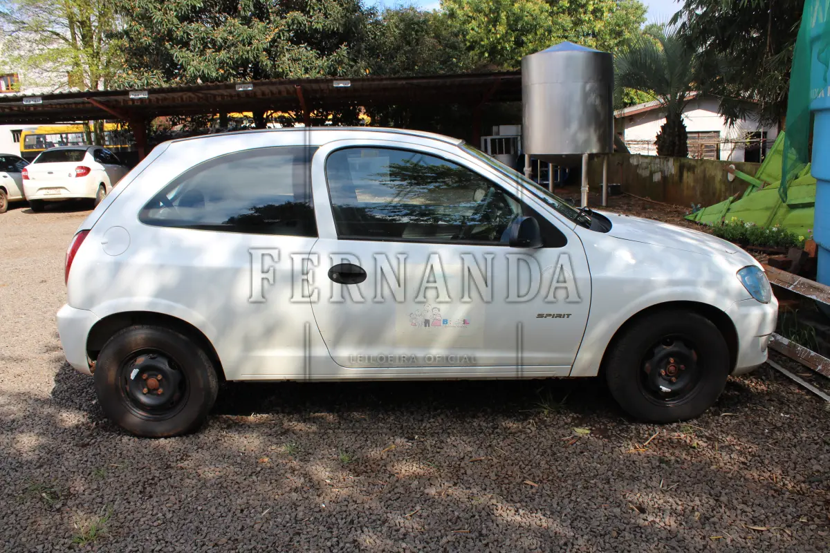 LOTE 002 - Automóvel Celta 2pt Spirit placas IRM2574 ano 2010 modelo 2011, Chassi 9BGRX08FOBG239425